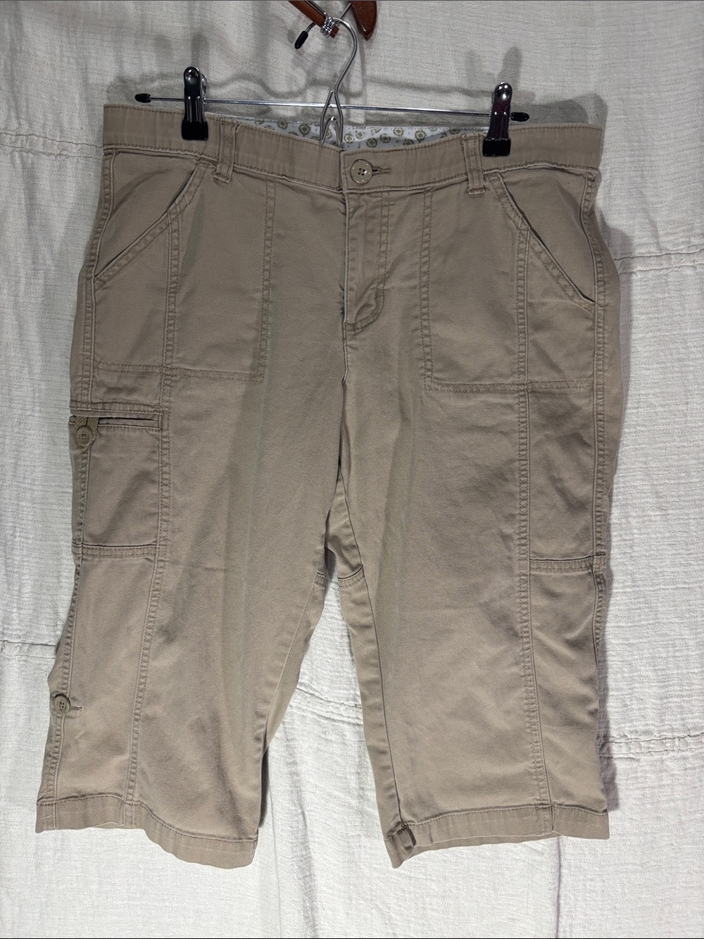 Lee Sinfully Soft Women's Khaki Cargo Capri Pants Size 12